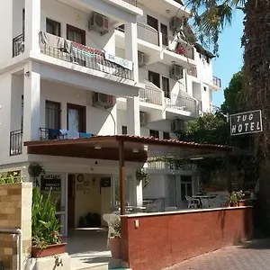 Otel Tu\u011f Kuşadası